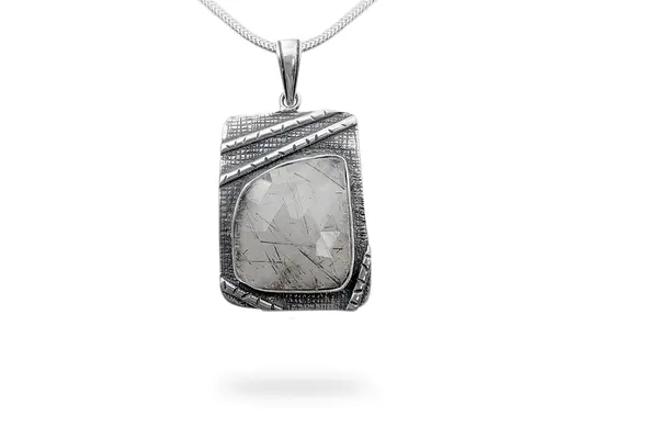 Exclusive pendant with Quartz