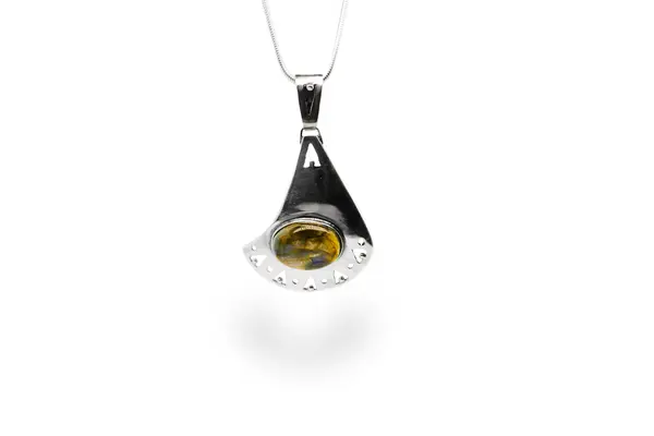 Exclusive pendant with Labradorite