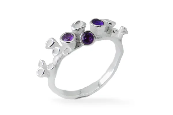 Exclusive ring with Amethyst