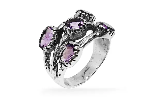 Exclusive ring with Amethyst