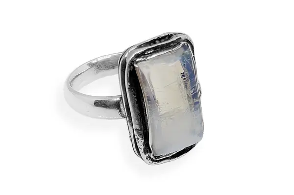 Silver ring with Moonstone